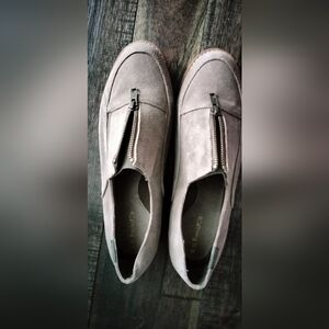GH Bass& Co. Women's Light Tan Suede Loafers